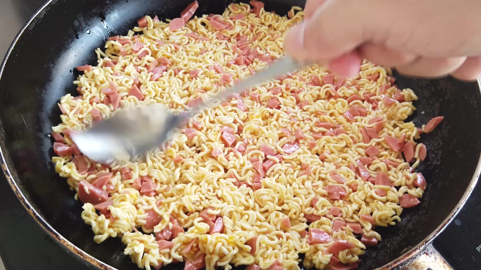 美食小白养成记—【吞金兽爱吃的泡面饼】